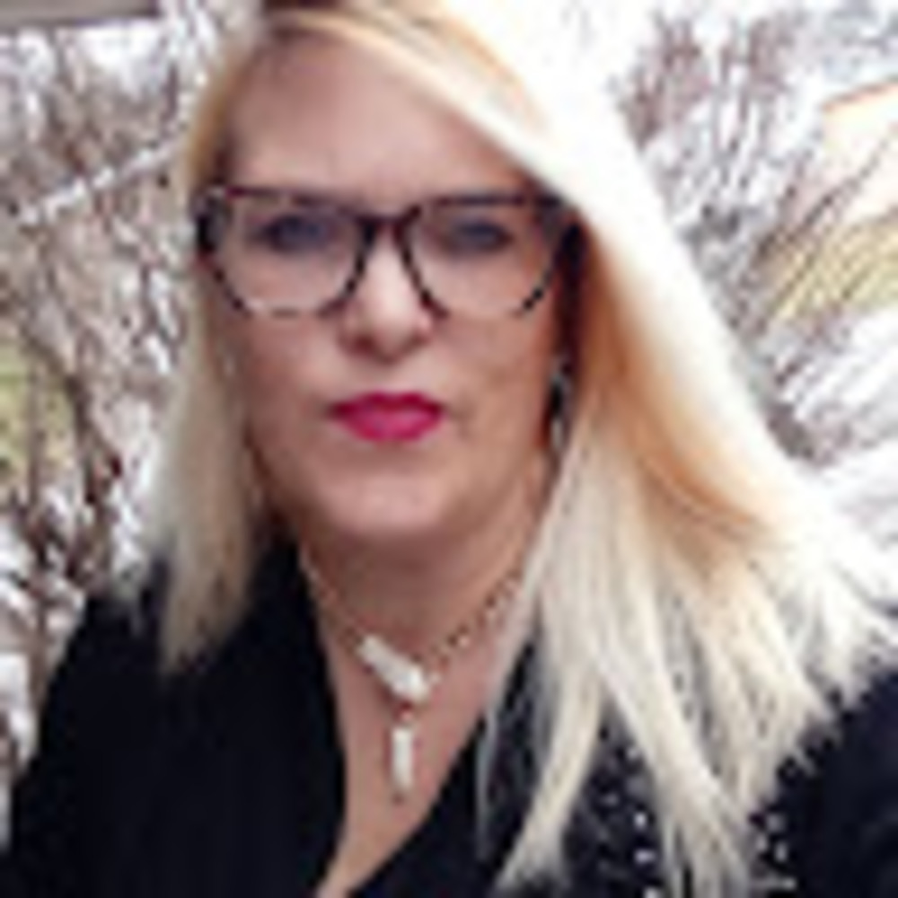 Meet your Posher, Sharon